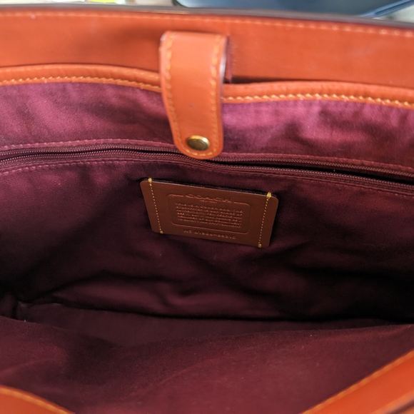 Coach Folio Tote in Signature Canvas - Picture 5 of 6